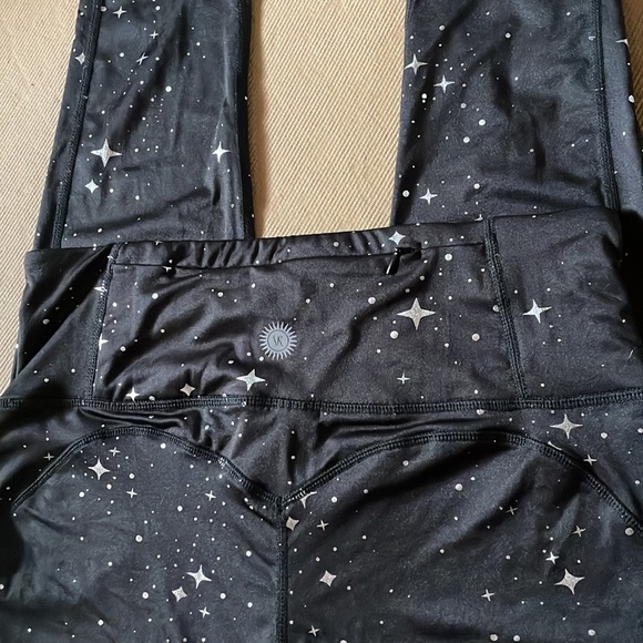 Sommer Ray foil star leggings - Picture 7 of 7